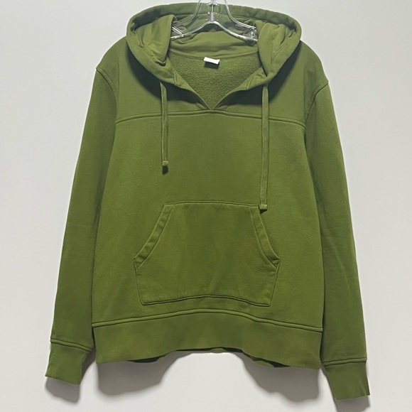 Amazon Essentials Classic-Fit Long-Sleeve open V-neck Fleece Hooded Sweatshirt - Picture 7 of 9